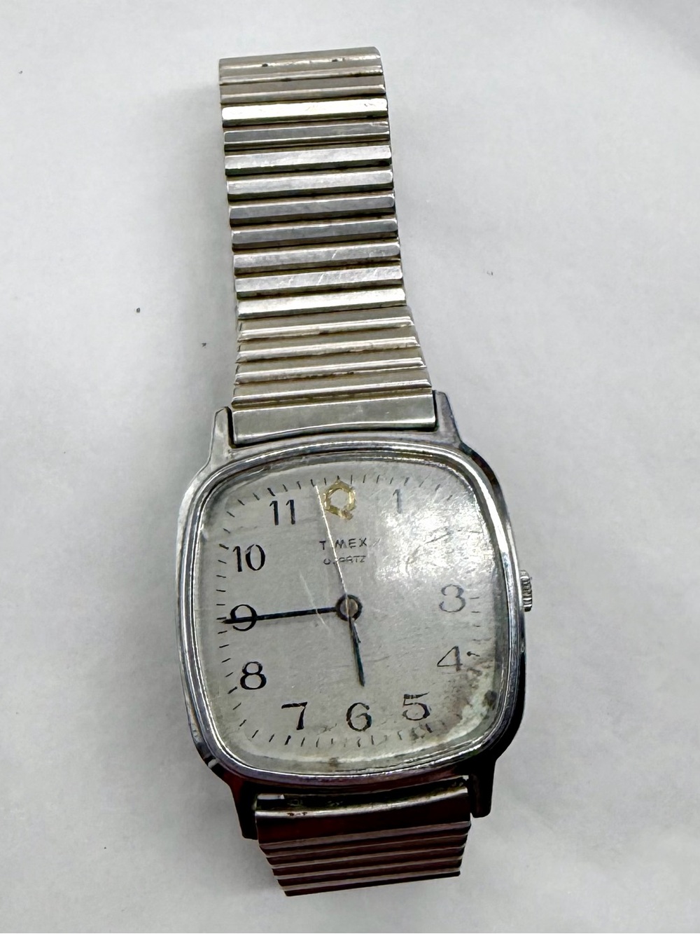 Vtg Timex Quartz Analog Wristwatch Estate Find For Parts Repair Men's Watch